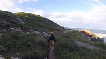 Diversão Safada Na Praia Com Um Toque No Final