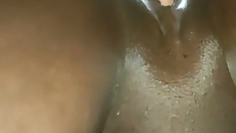 Experimentando O Prazer Com Quatro Pessoas.
